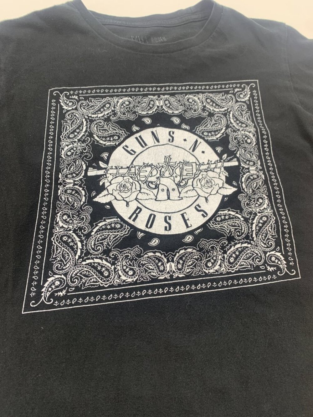 Guns N Roses Band Tee Black Graphic T-Shirt Rock Vintage Style Medium - Picture 3 of 8